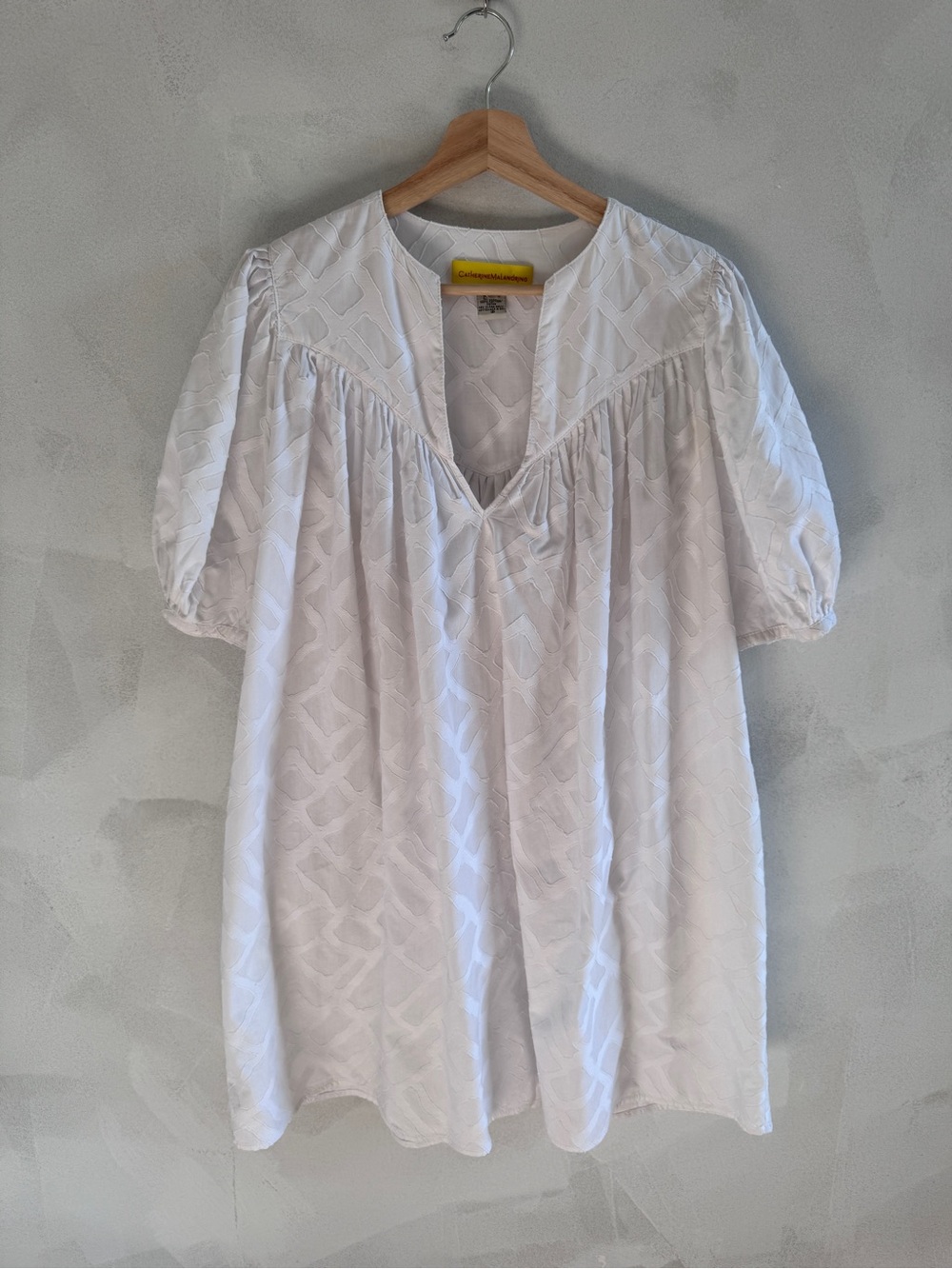 Catherine Malandrino - White V-Neck Textured Puff Sleeve Mini Dress - Size 2